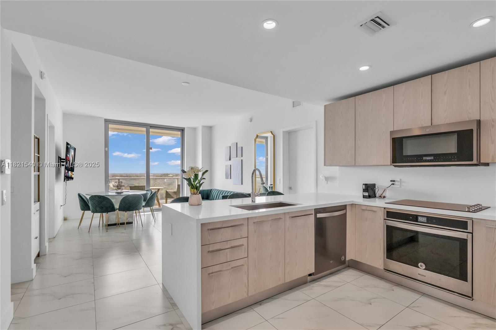 2000 Metropica Way 1507, Sunrise, Miami-Dade County, Florida - 2 Bedrooms  
2 Bathrooms - 