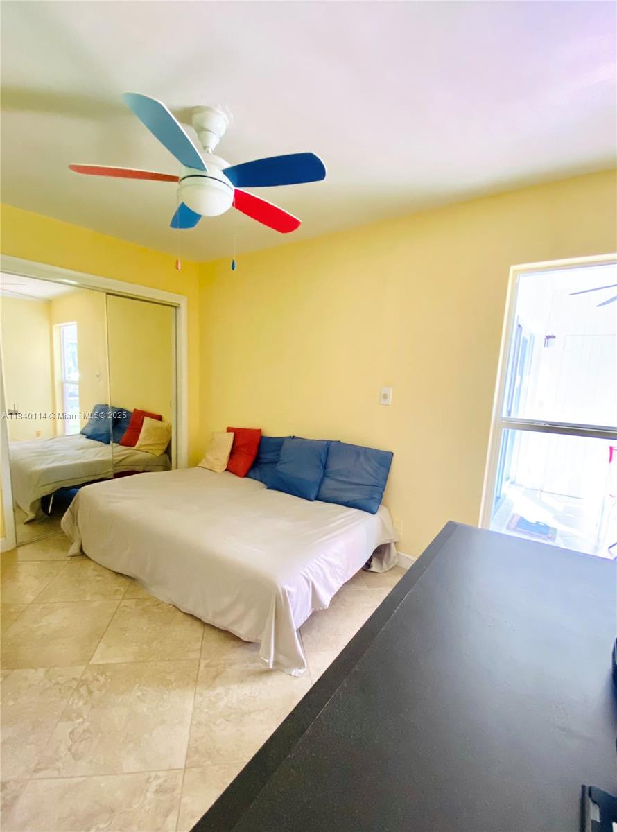 RIVER SHORES CONDO - Residential