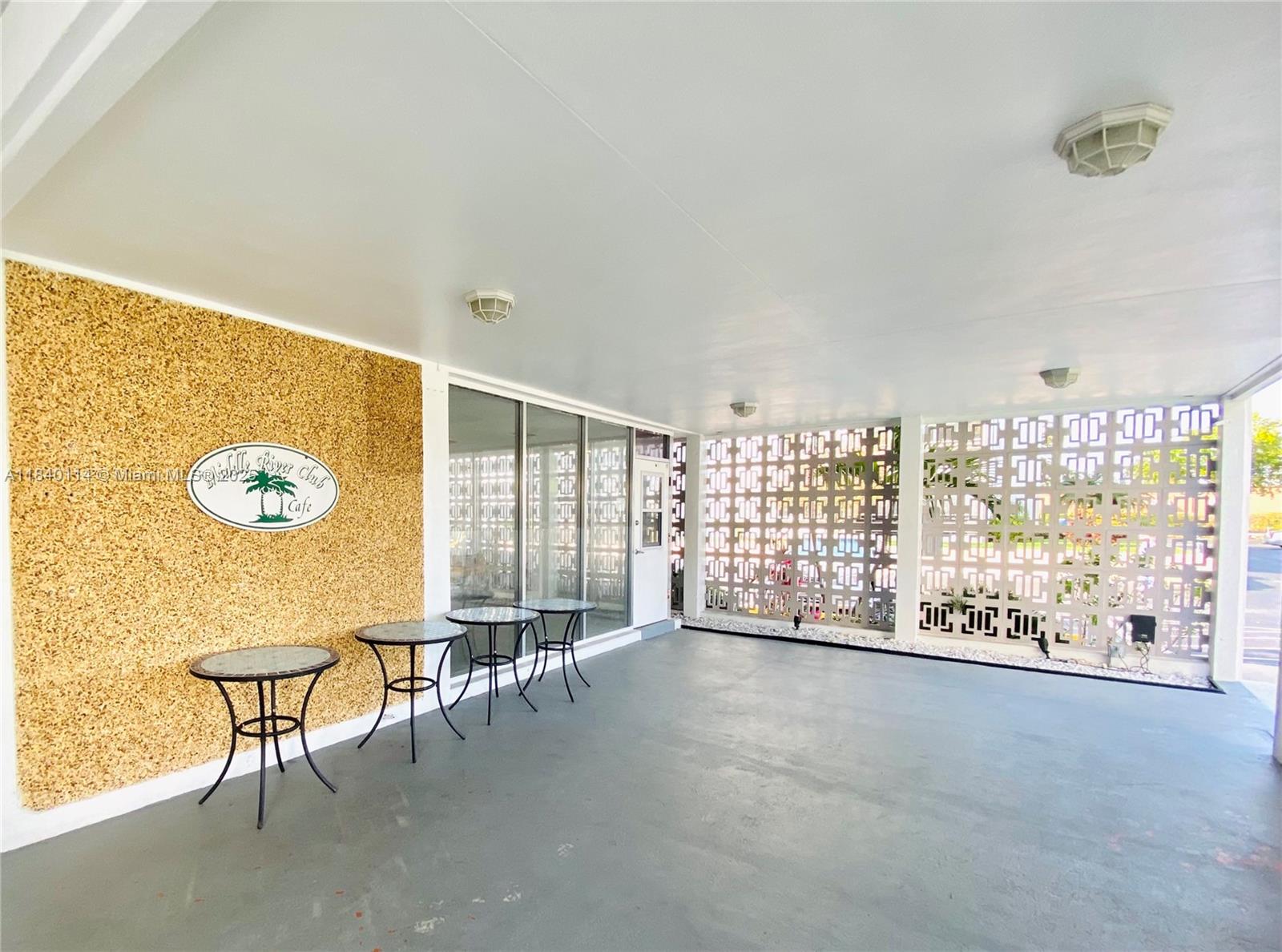 RIVER SHORES CONDO - Residential