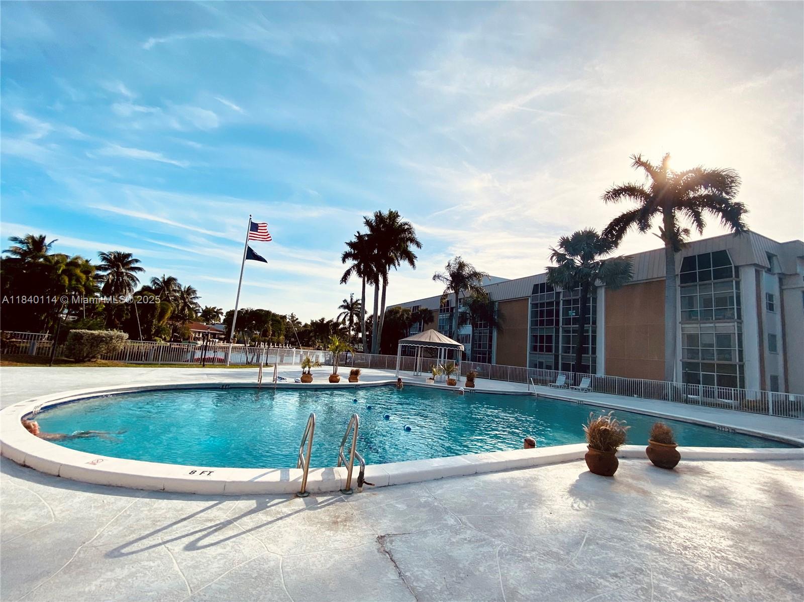 RIVER SHORES CONDO - Residential