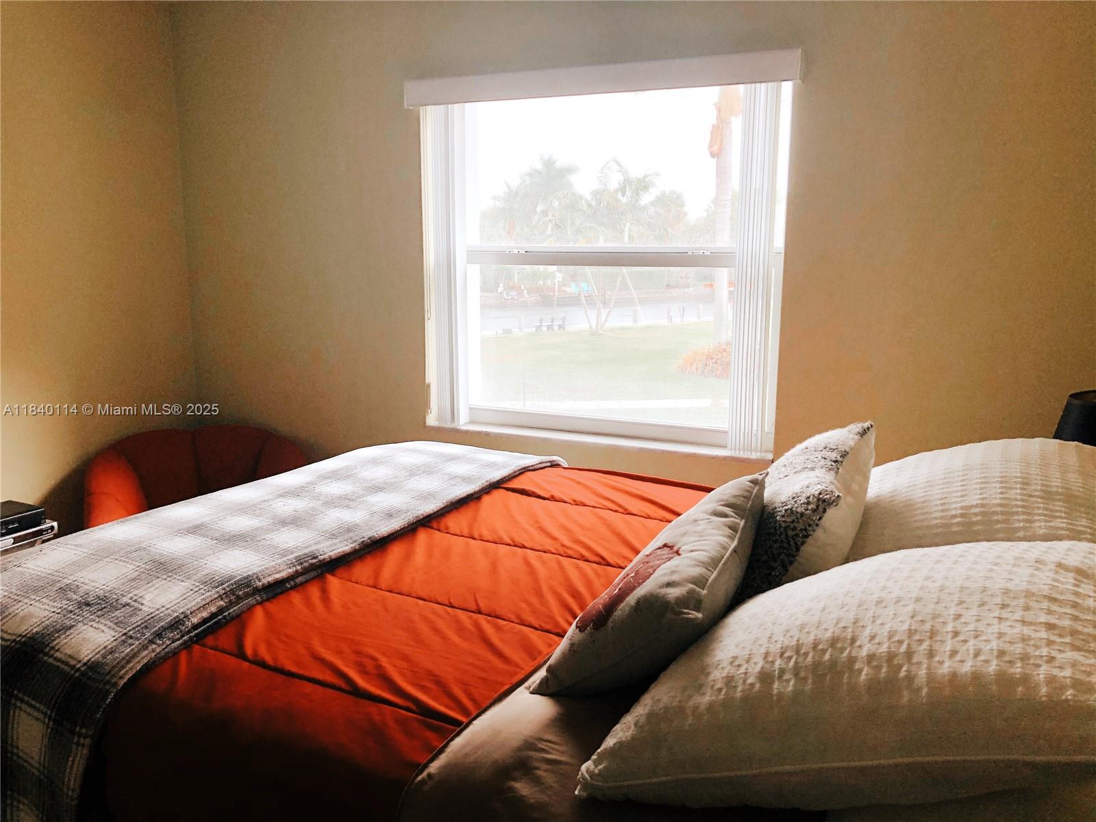 RIVER SHORES CONDO - Residential