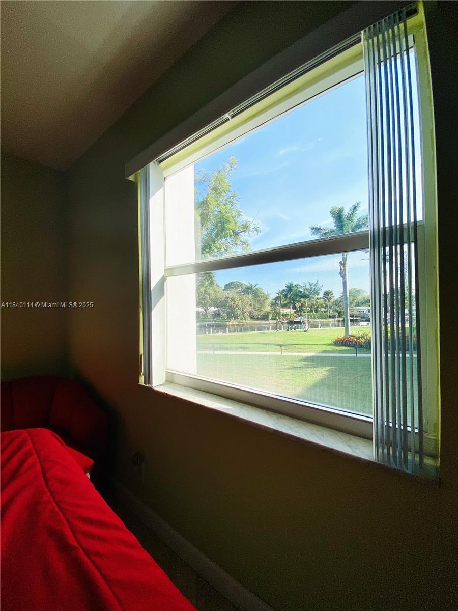 RIVER SHORES CONDO - Residential