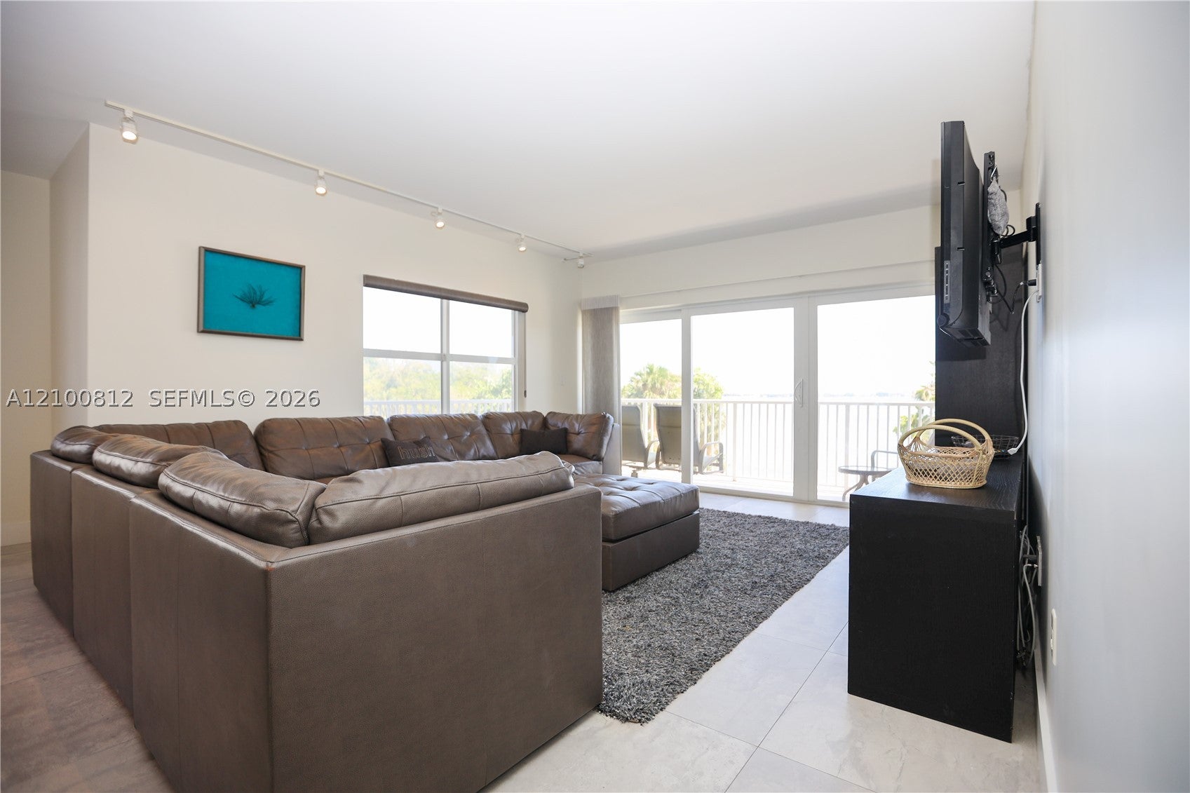 View photos, virtual tours, details... 300 Bayview Dr 216