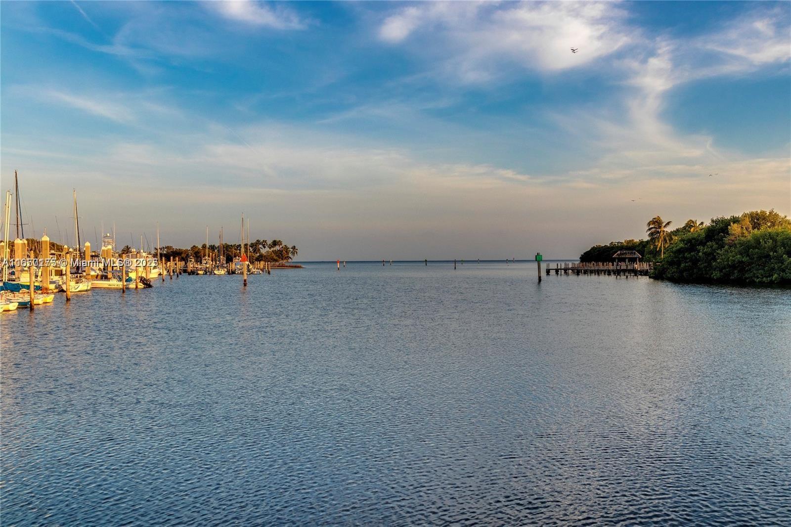 HAMMOCK OAKS HARBOR SEC 3 - Residential