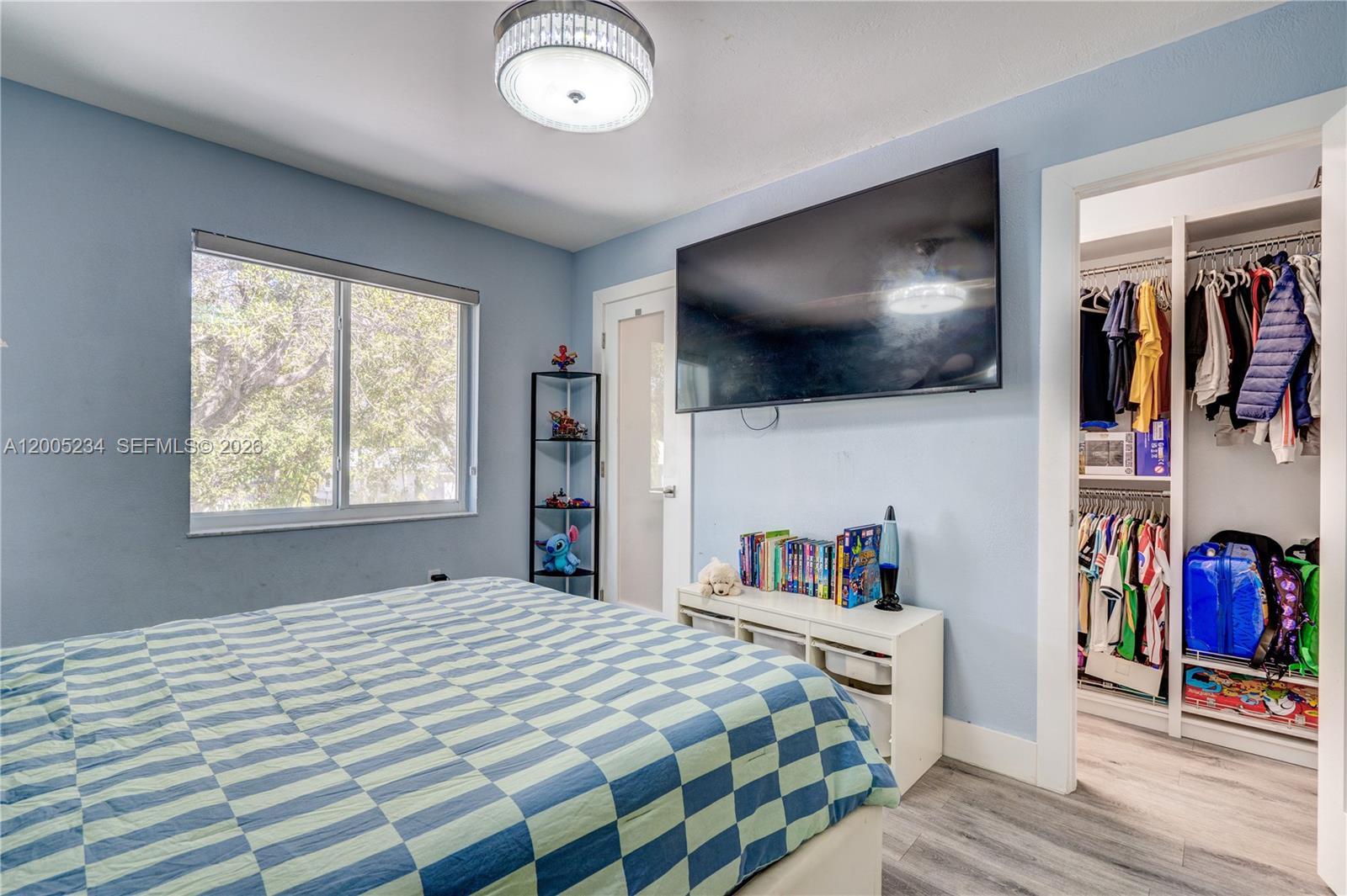 KINGS COVE - Residential