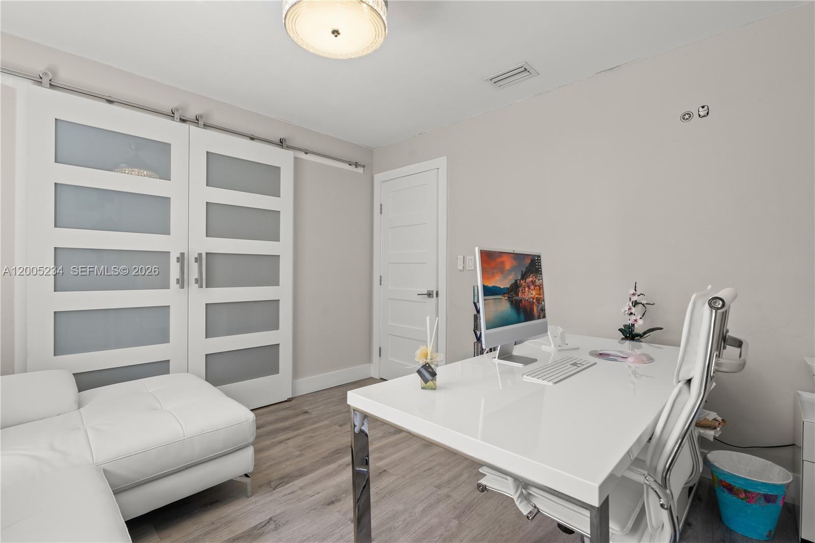 KINGS COVE - Residential