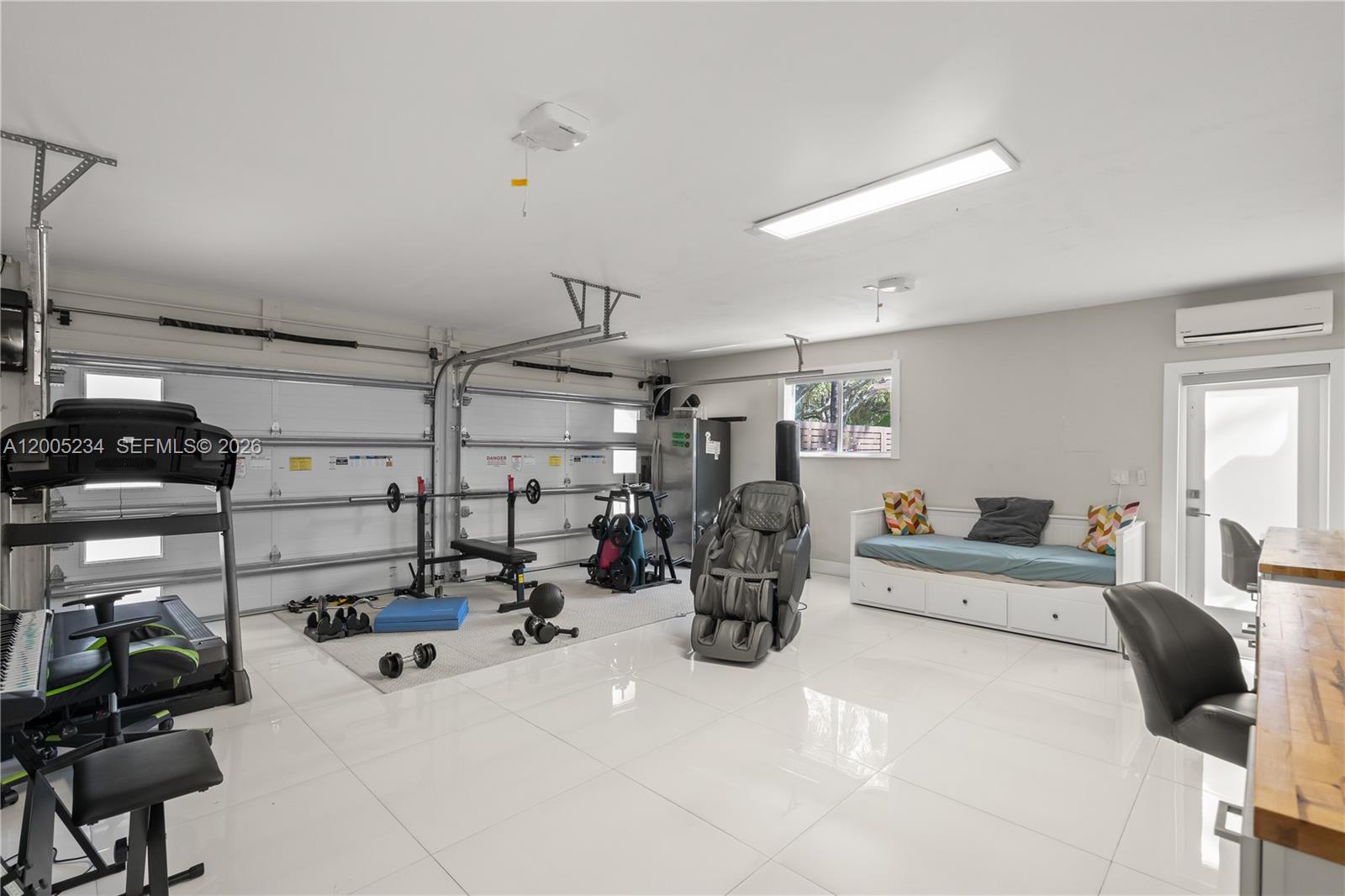 KINGS COVE - Residential