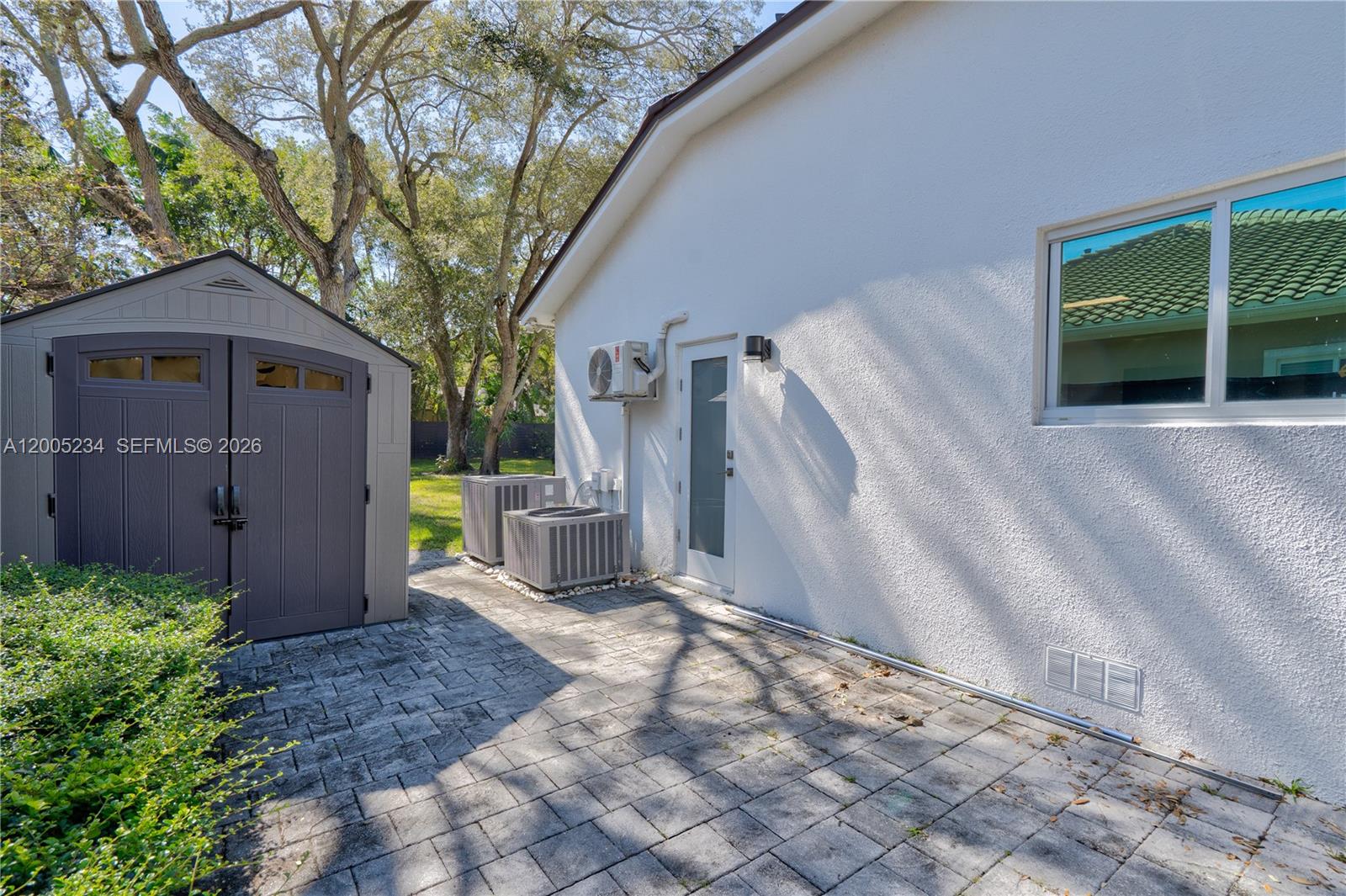 KINGS COVE - Residential