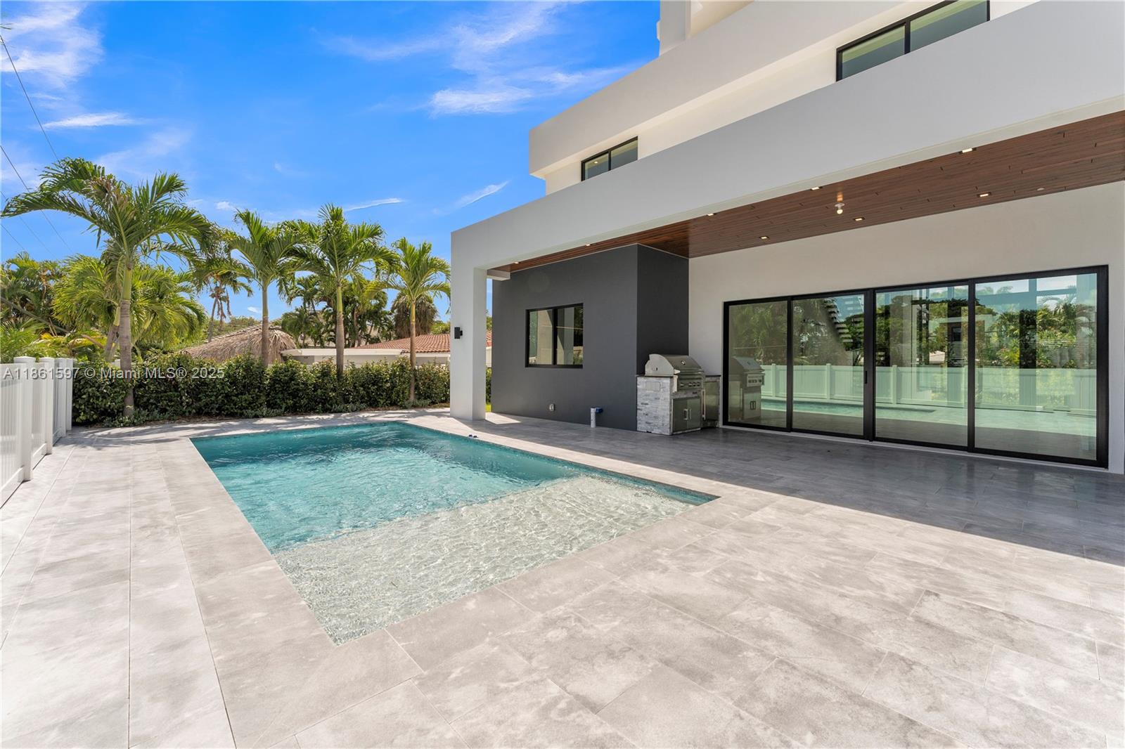 HILLSBORO SHORES SEC - Residential