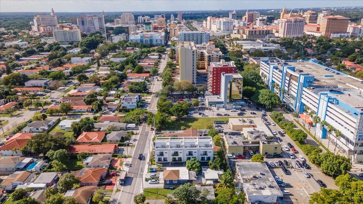 AMND MIAMI SUBURBAN ACRES - Residential Lease