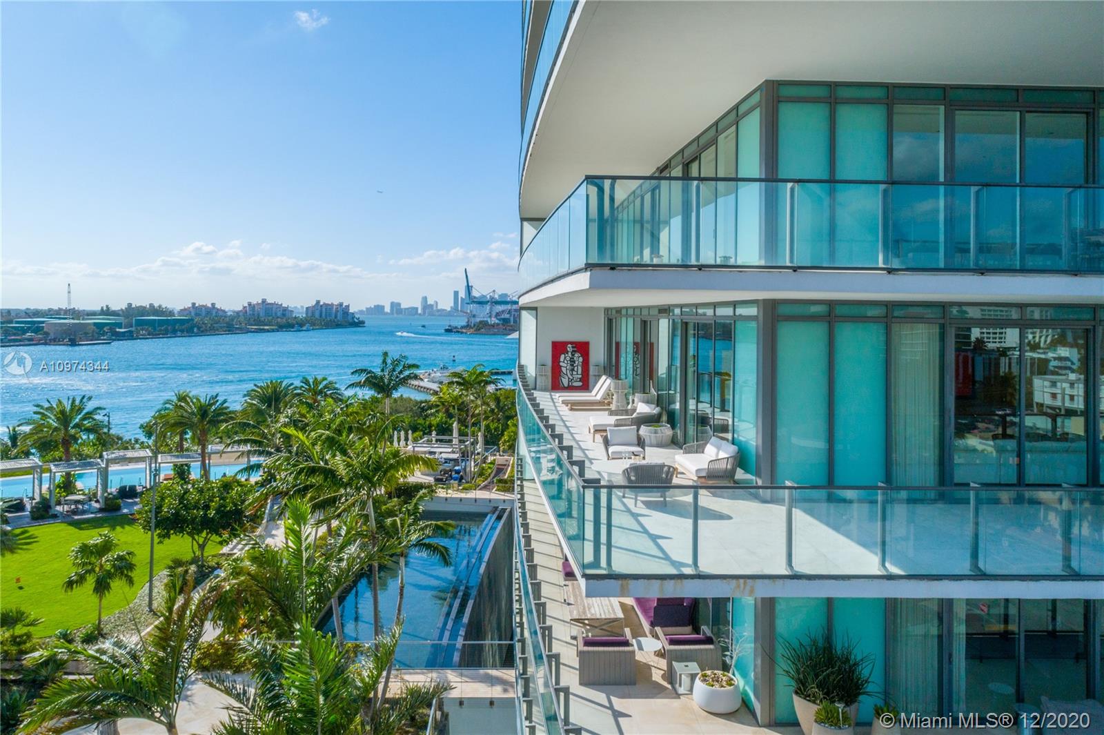 APOGEE CONDO - Residential