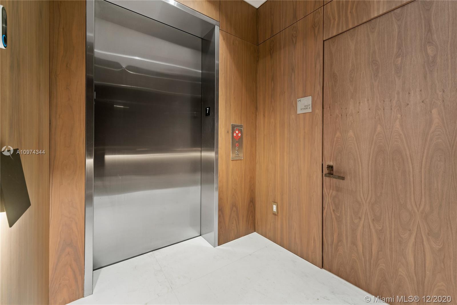 APOGEE CONDO - Residential