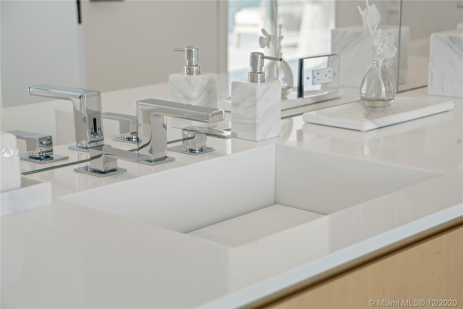 APOGEE CONDO - Residential