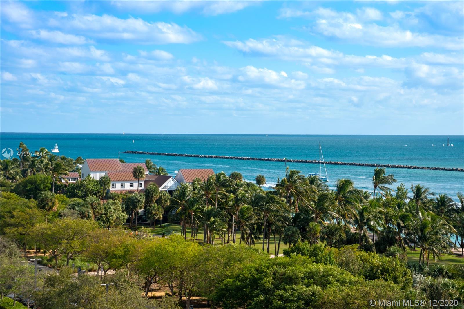 APOGEE CONDO - Residential