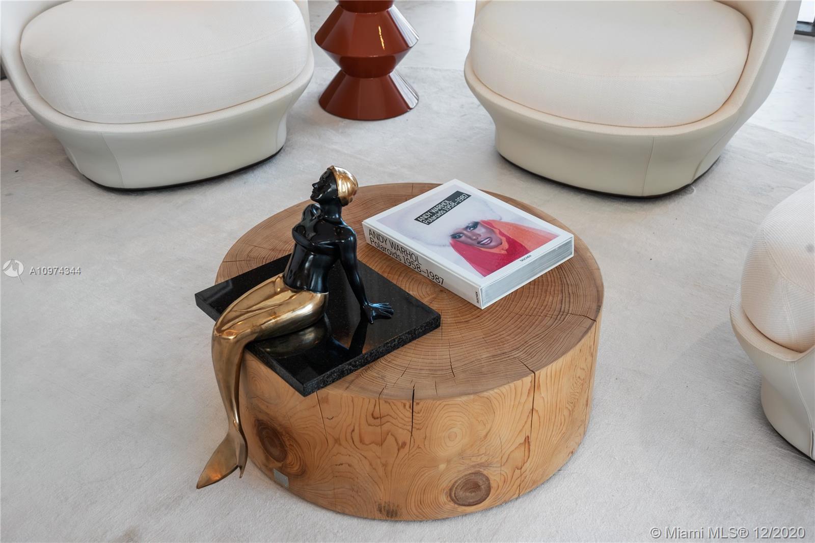 APOGEE CONDO - Residential