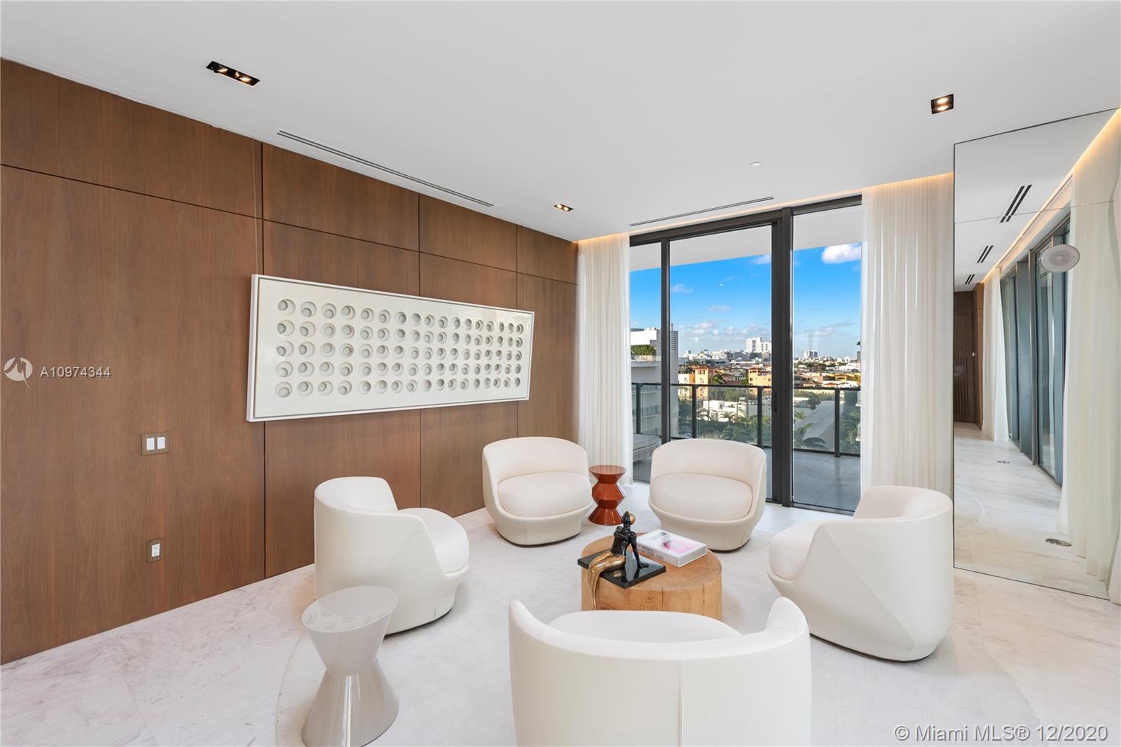 APOGEE CONDO - Residential