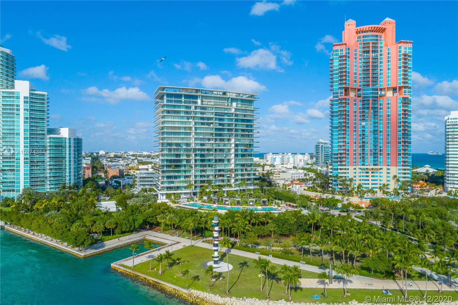 APOGEE CONDO - Residential