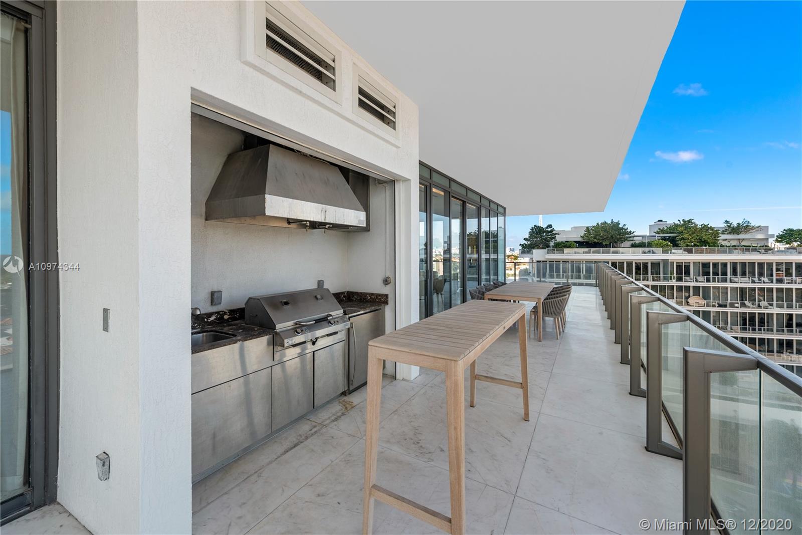 APOGEE CONDO - Residential