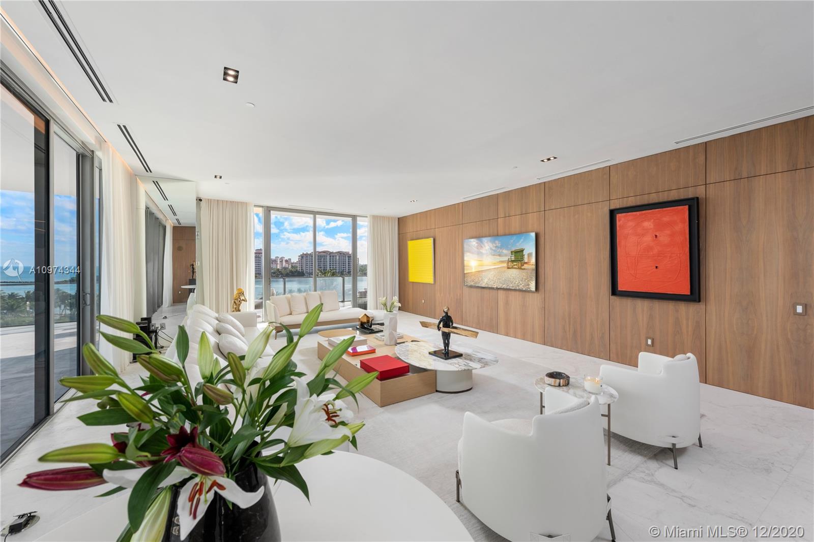 APOGEE CONDO - Residential