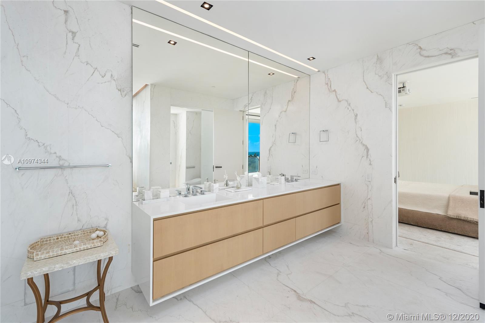 APOGEE CONDO - Residential