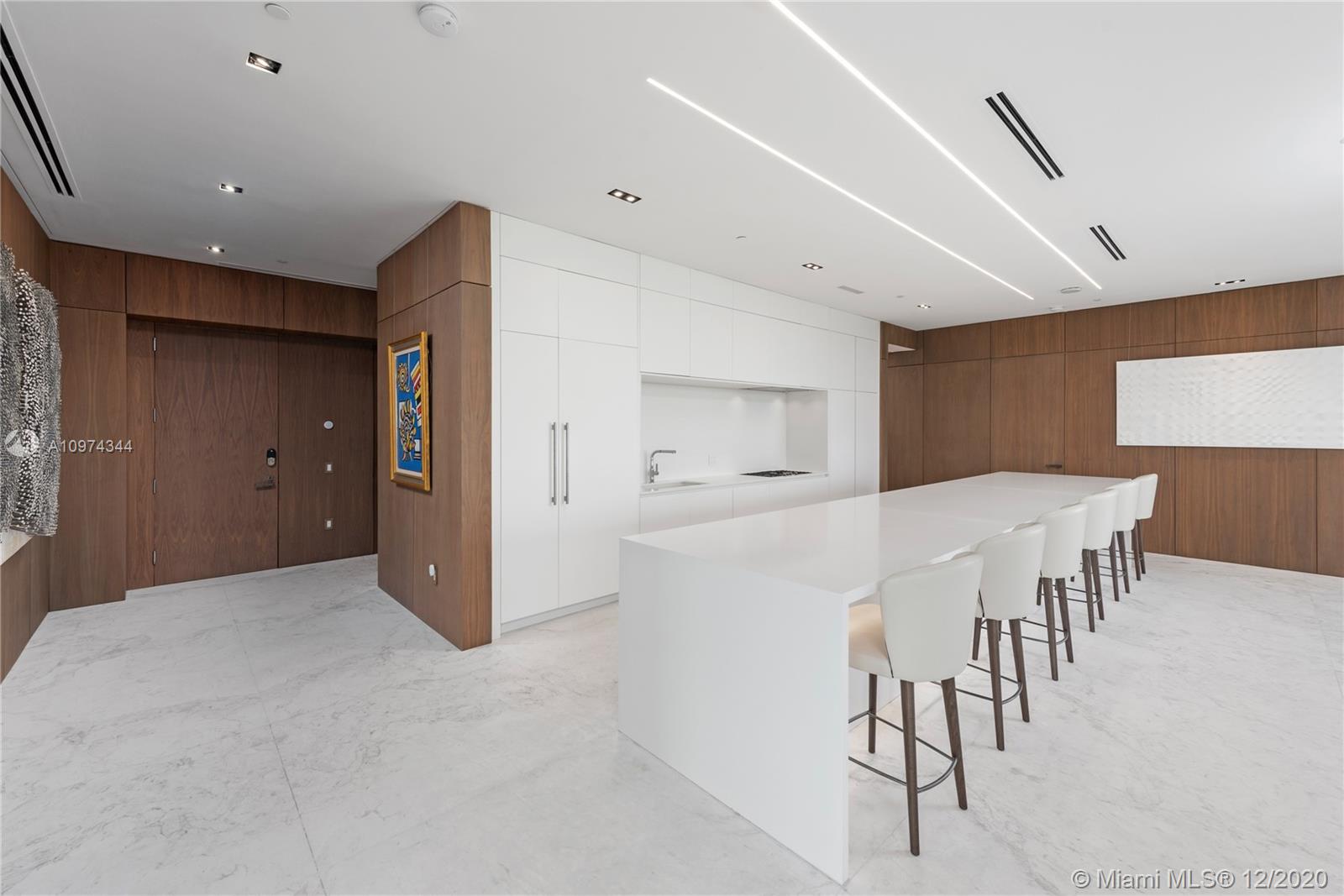 APOGEE CONDO - Residential