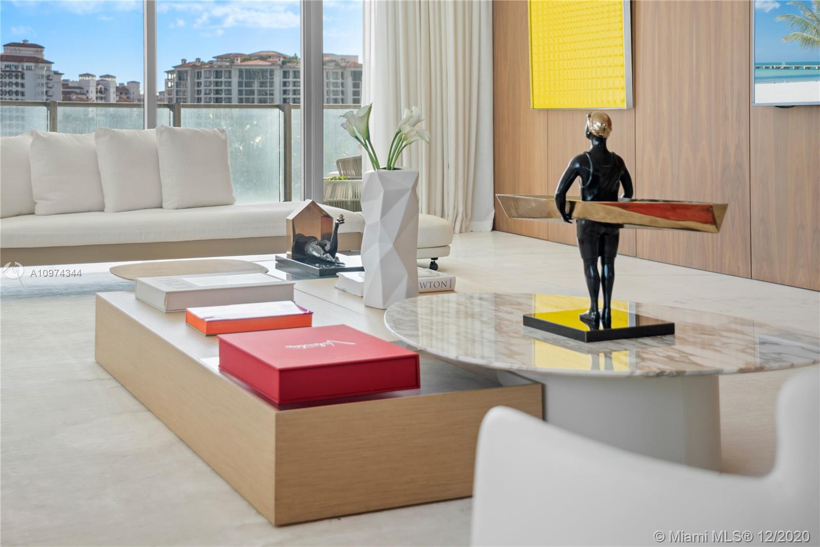 APOGEE CONDO - Residential