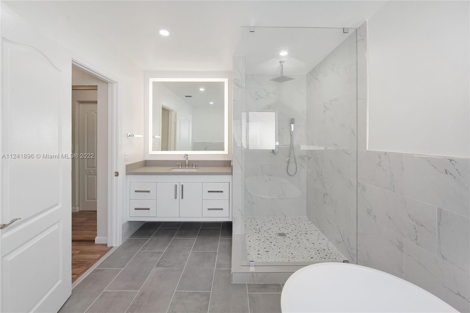 SAWGRASS VILLAGE - Residential