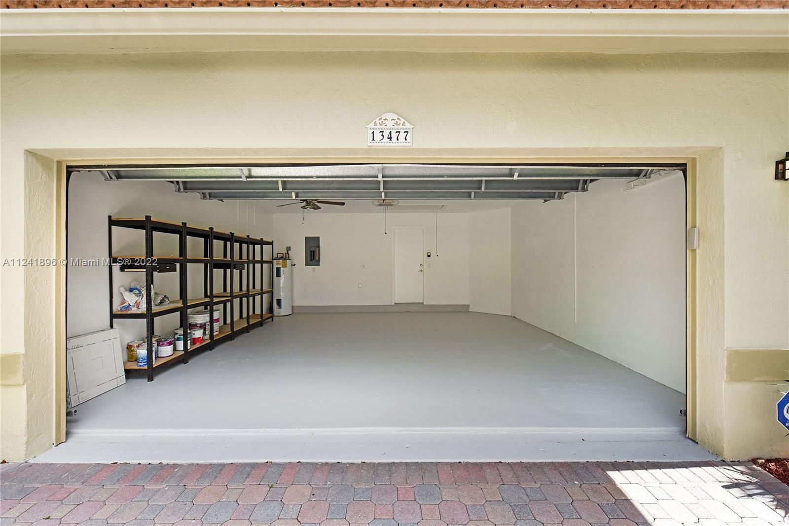 SAWGRASS VILLAGE - Residential