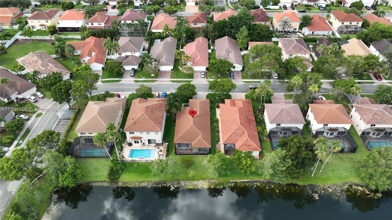 SAWGRASS VILLAGE - Residential