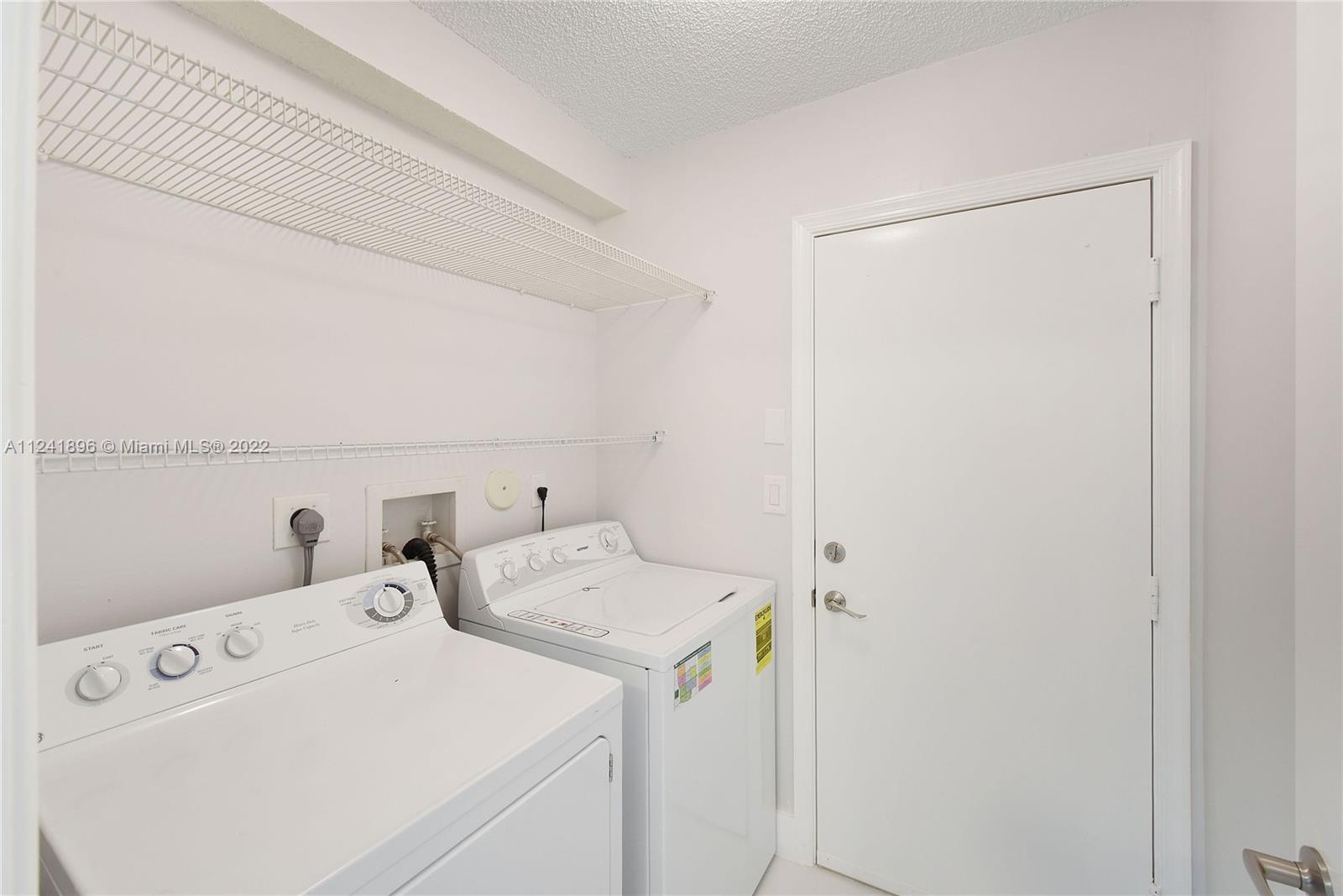 SAWGRASS VILLAGE - Residential