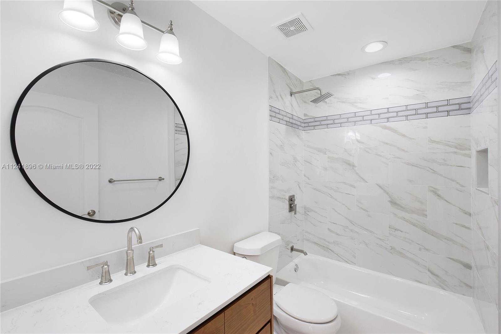 SAWGRASS VILLAGE - Residential