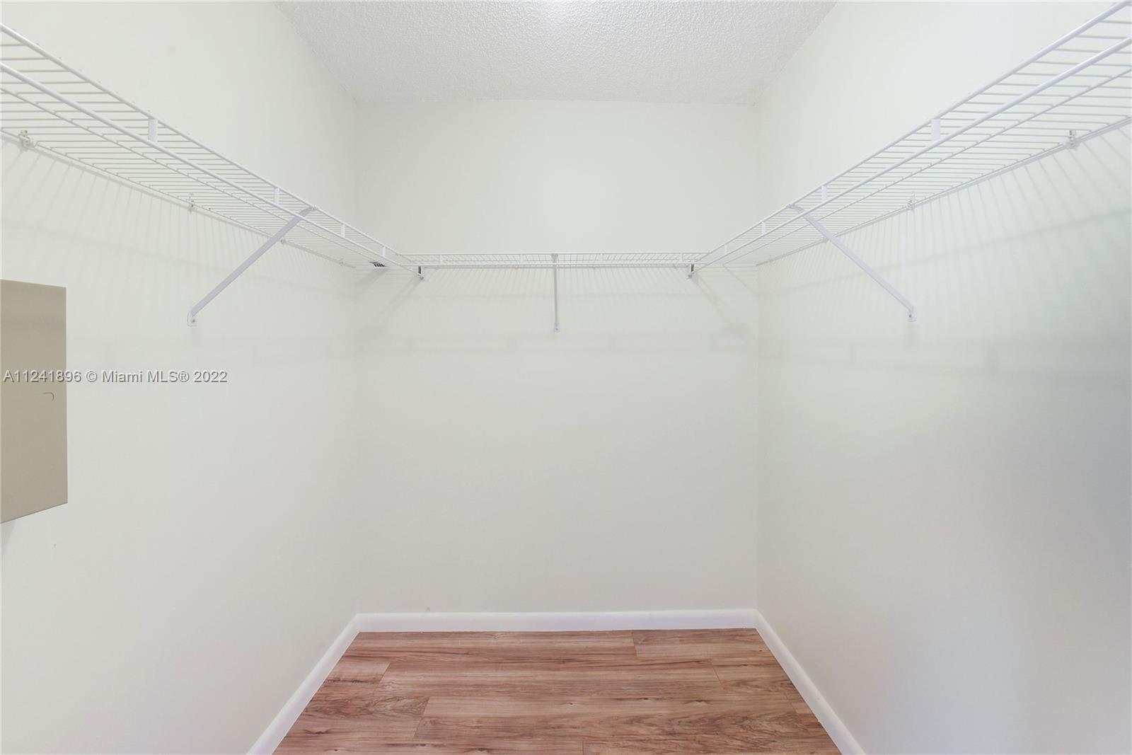 SAWGRASS VILLAGE - Residential