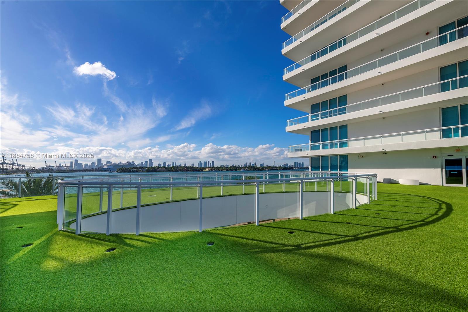 THE BENTLEY BAY CONDO - Residential