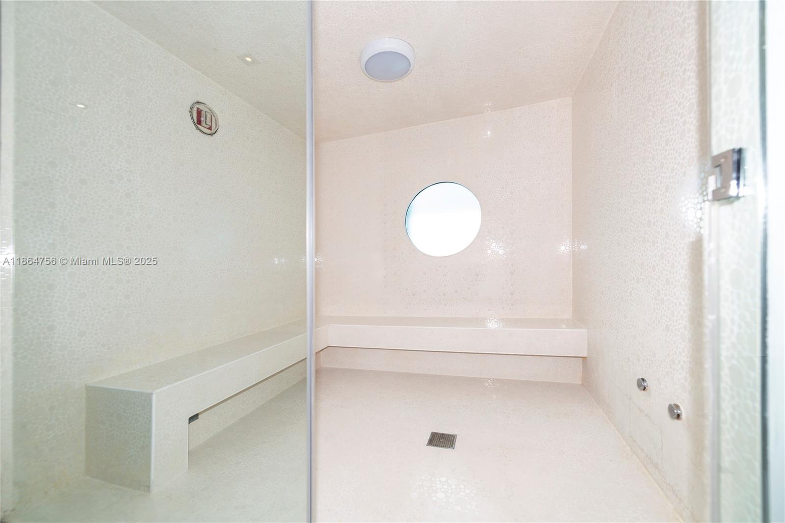 THE BENTLEY BAY CONDO - Residential