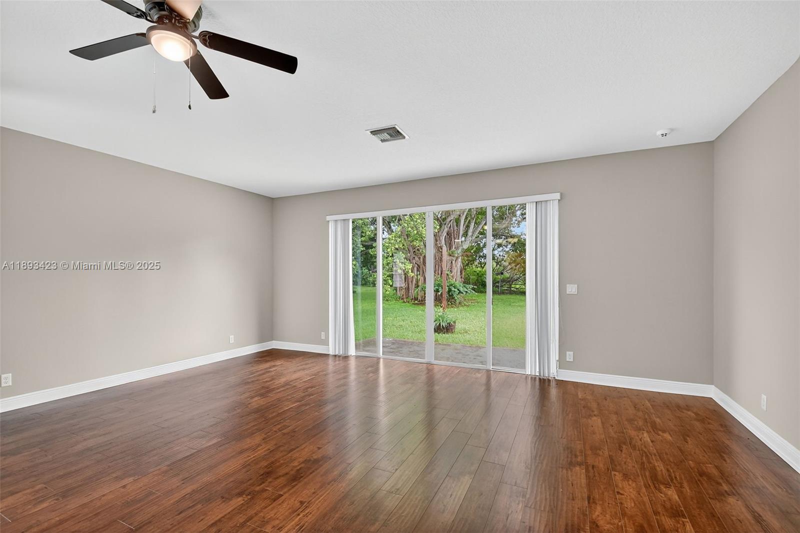 GROVELAND PARK - Residential Lease