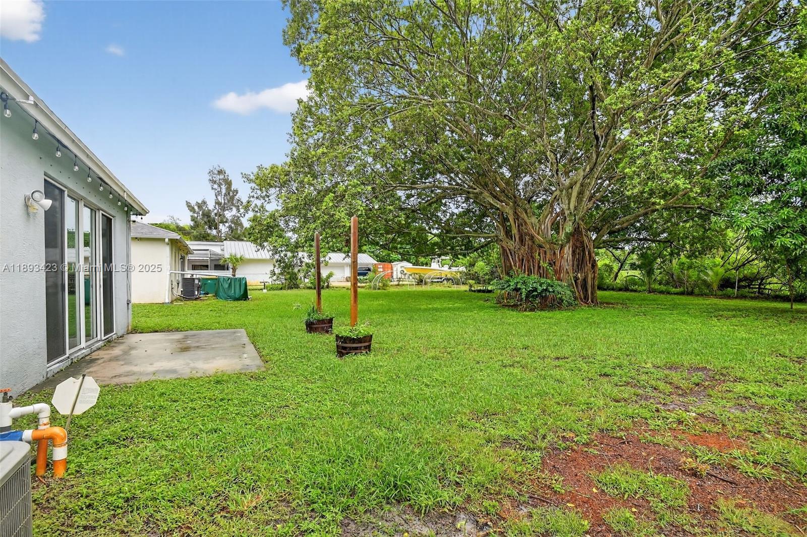 GROVELAND PARK - Residential Lease