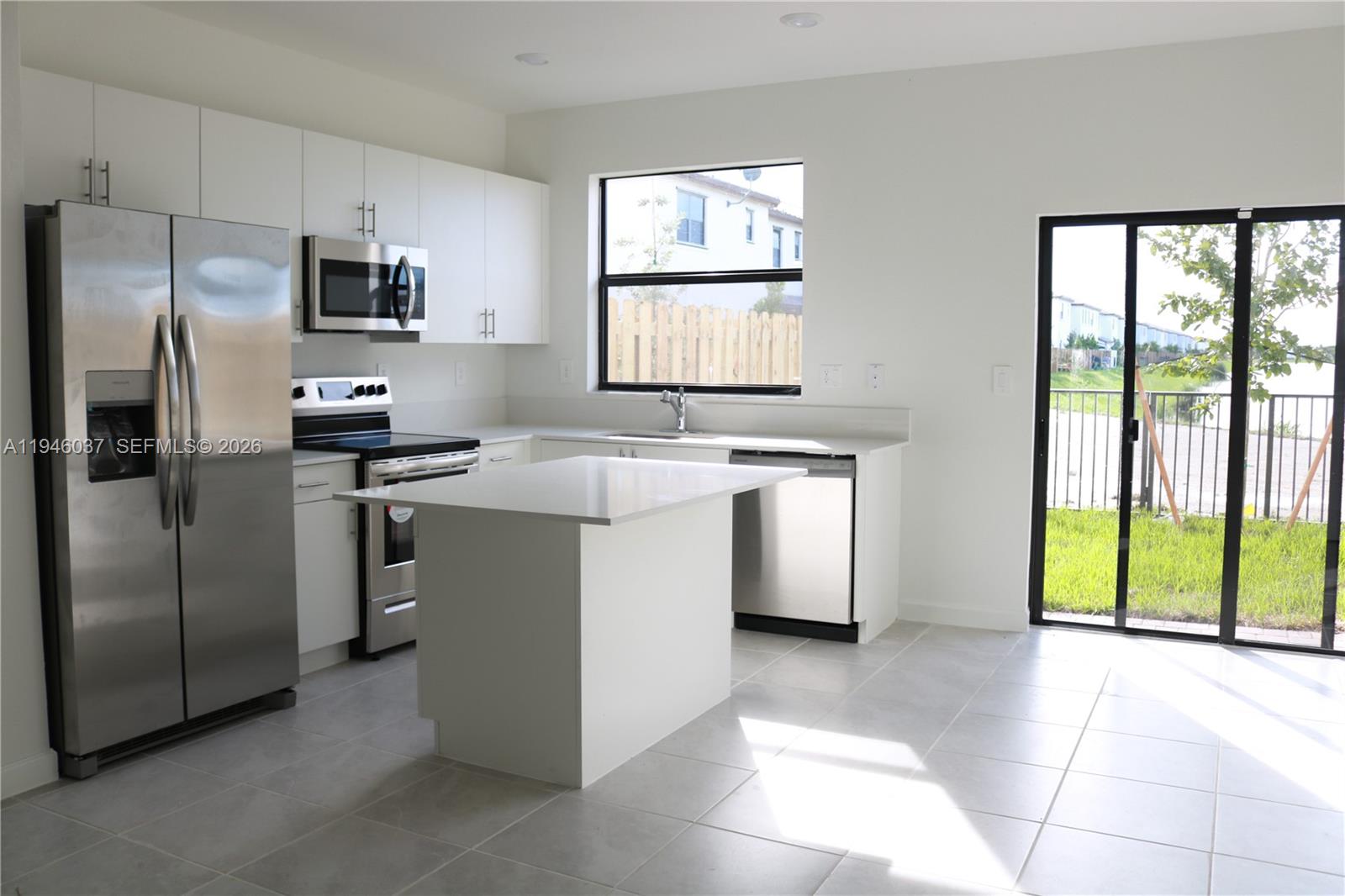 ENCLAVE SOUTH PHASE 2 - Residential