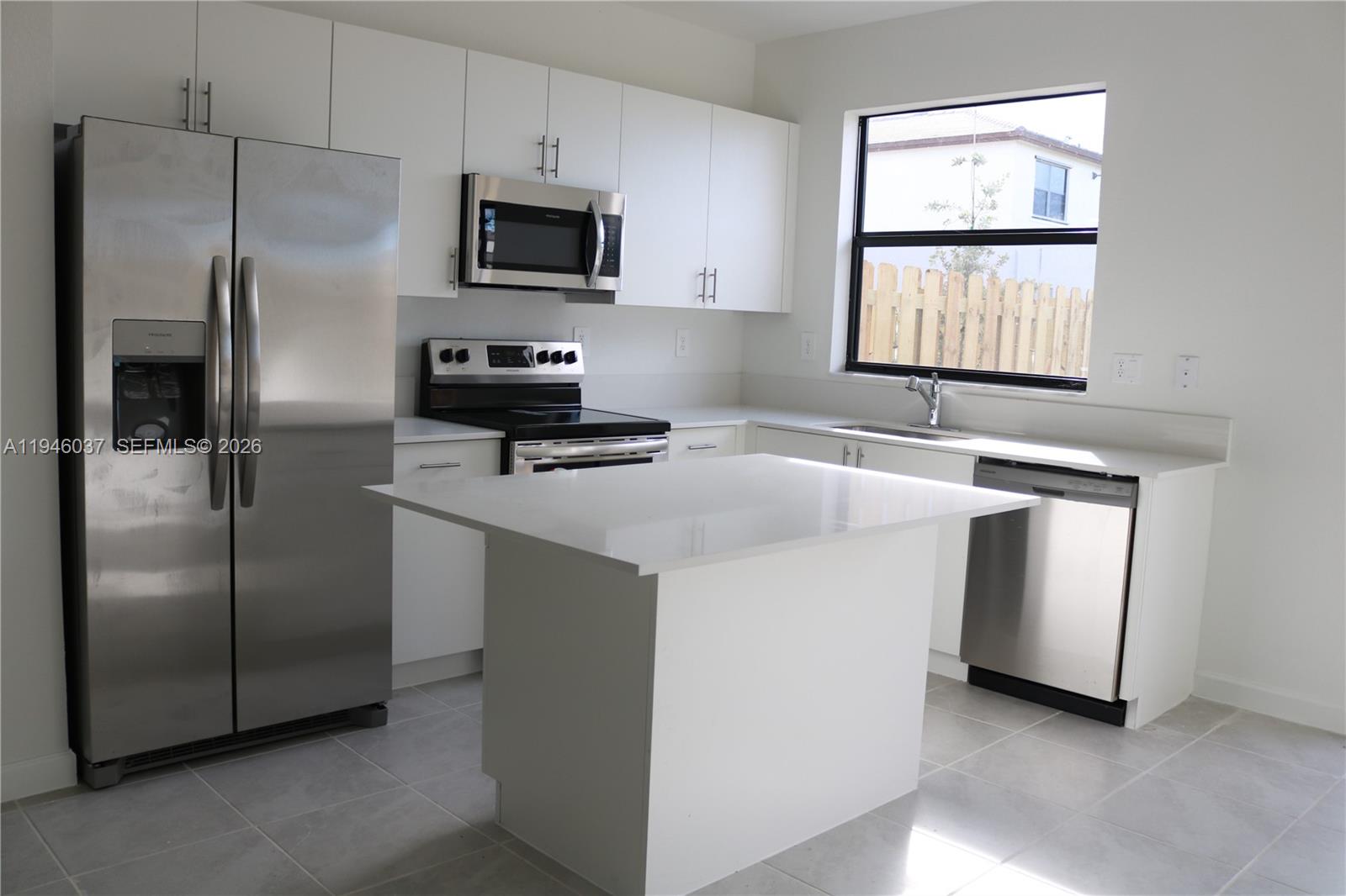 ENCLAVE SOUTH PHASE 2 - Residential