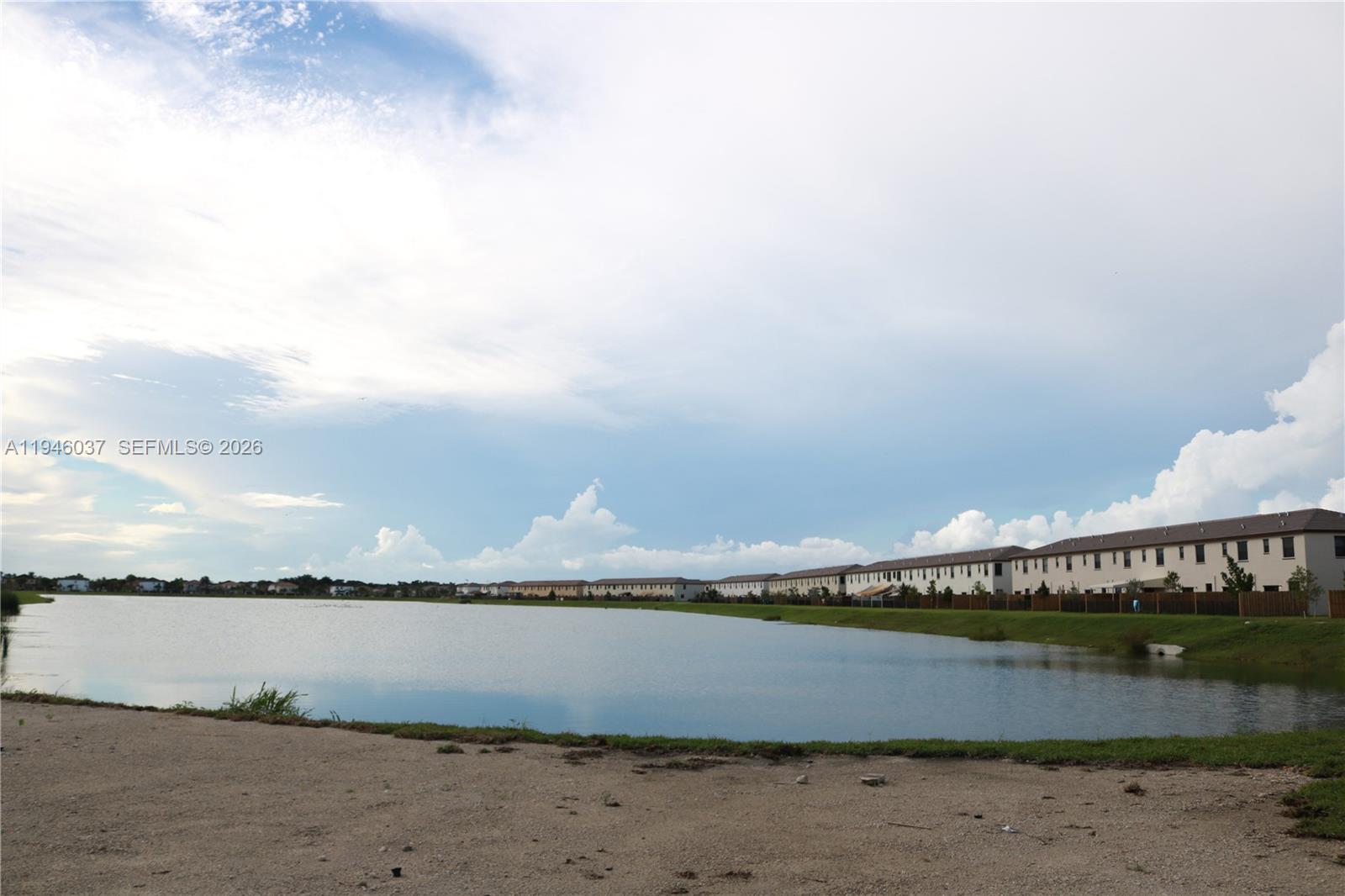 ENCLAVE SOUTH PHASE 2 - Residential