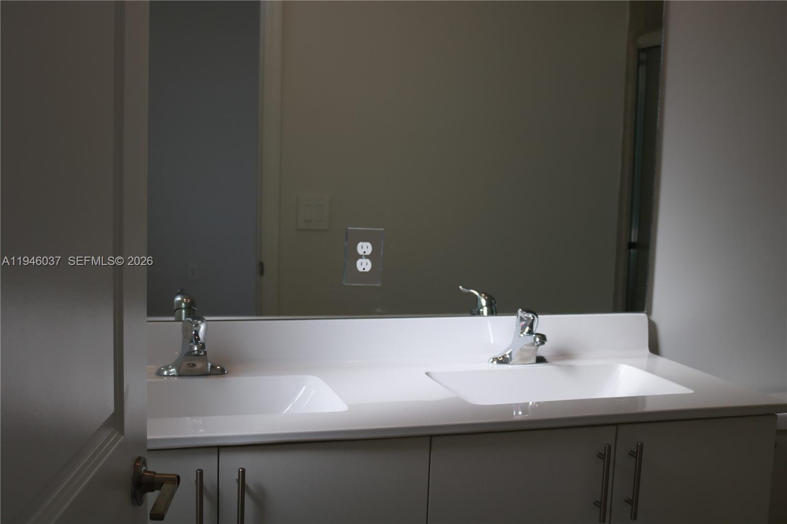 ENCLAVE SOUTH PHASE 2 - Residential