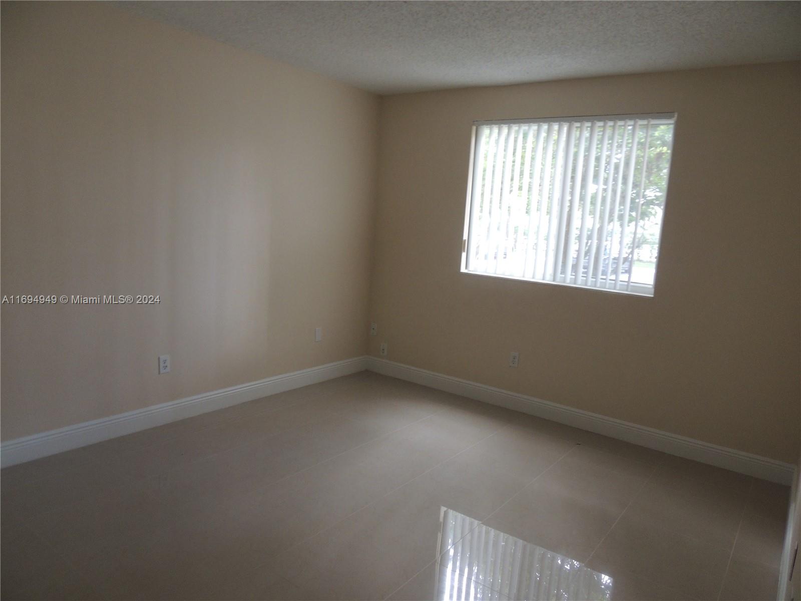 ROYAL GRAND CONDO - Residential