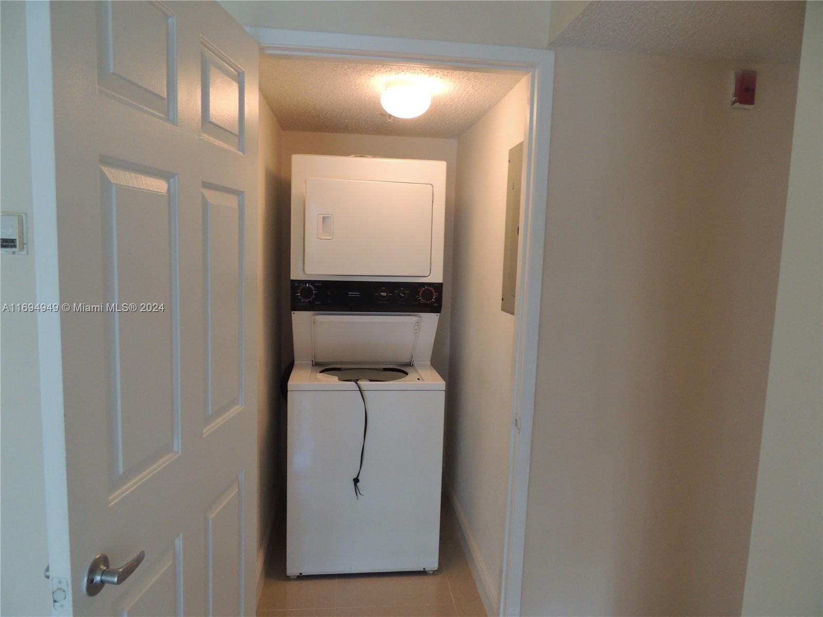 ROYAL GRAND CONDO - Residential