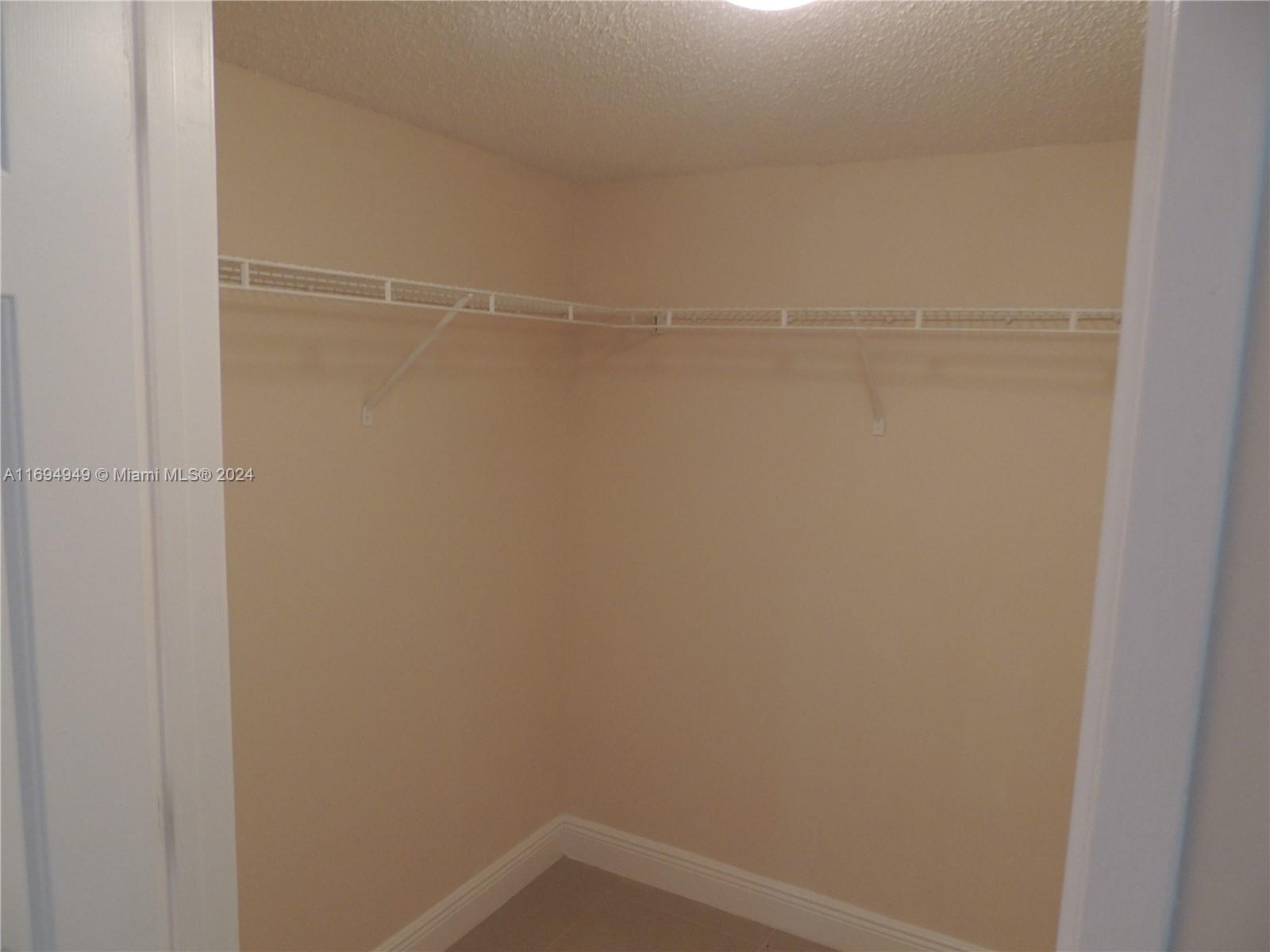 ROYAL GRAND CONDO - Residential