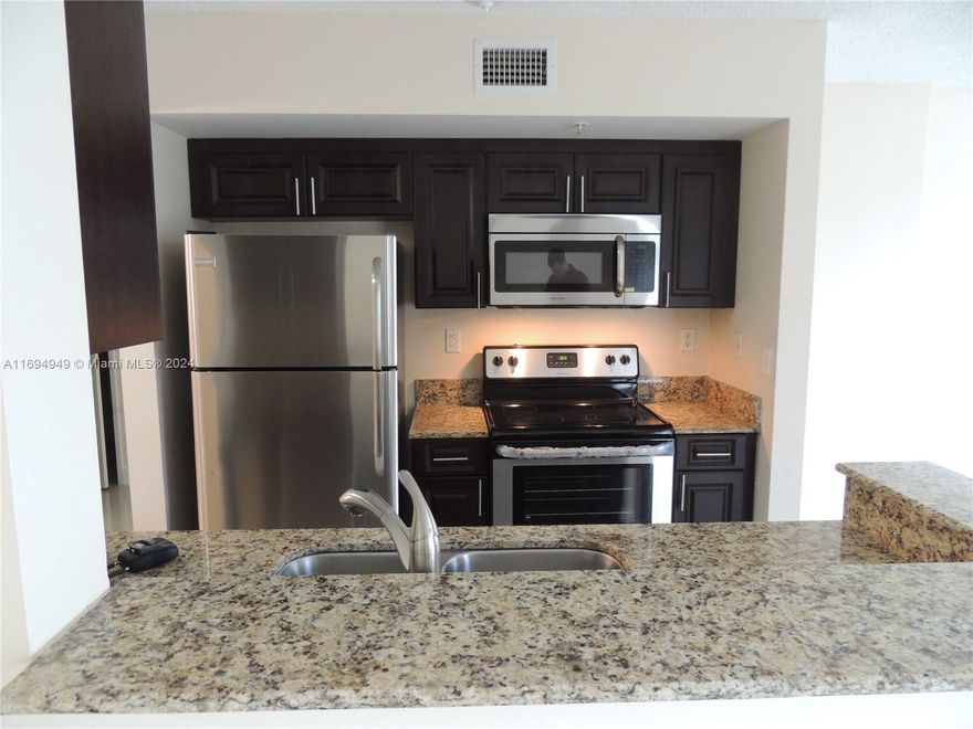 GREAT FOR INVESTOR. UNIT IS LEASED WITH GREAT TENANTS. GROUND FLOOR UNIT, BEAUTIFUL KITCHEN WITH SS APPLIANCES AND GRANITE COUNTER TOPS. ALL TILED NO CARPET. CENTRAL AC IN GREAT CONDITION. WASHER AND DRYER INSIDE UNIT. ONE ASSIGNED PARKING IN FRONT OF YOUR WINDOW.  GOOD AMENITIES, GREAT LOCATION NEAR NOVA UNIVERSITY AND OTHER COLLEGES. 
BY APPOINTMENT ONLY. CALL AGENT TODAY.