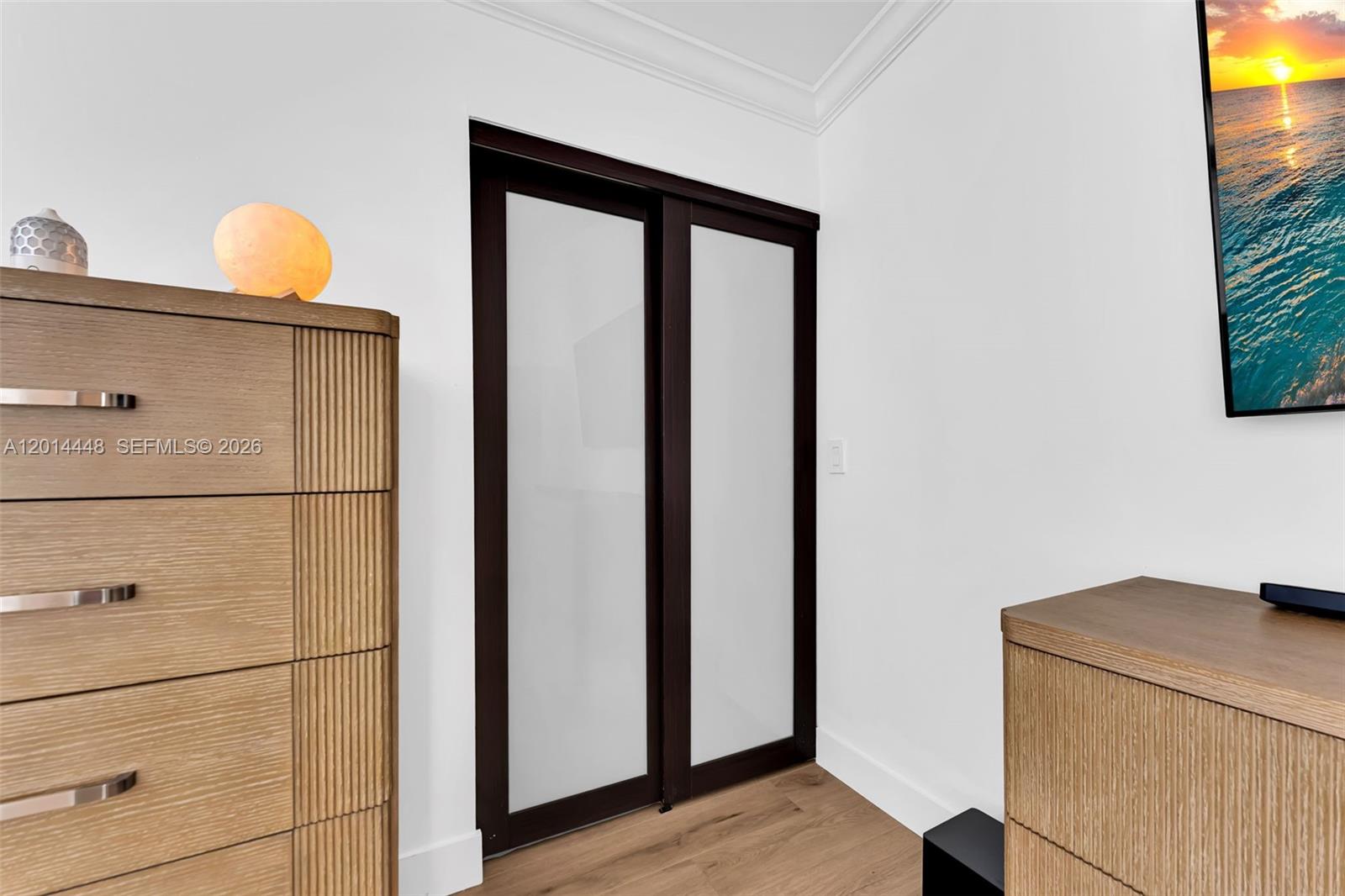VALENCIA TOWNHOMES - Residential