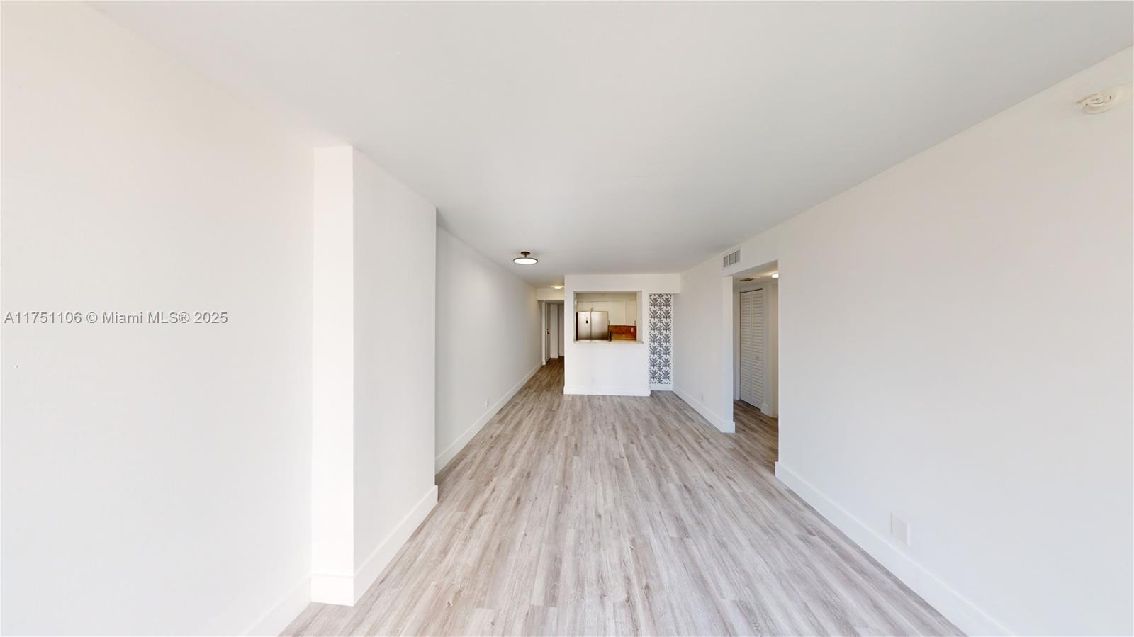 RIOPLAZA CONDOMINIUM NORT - Residential
