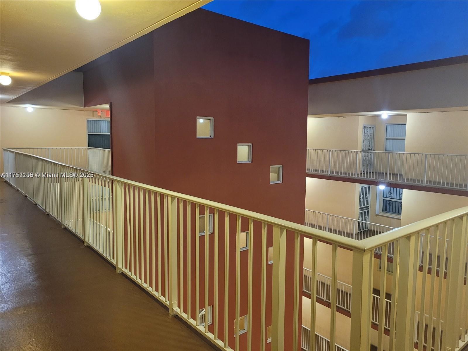 RIOPLAZA CONDOMINIUM NORT - Residential