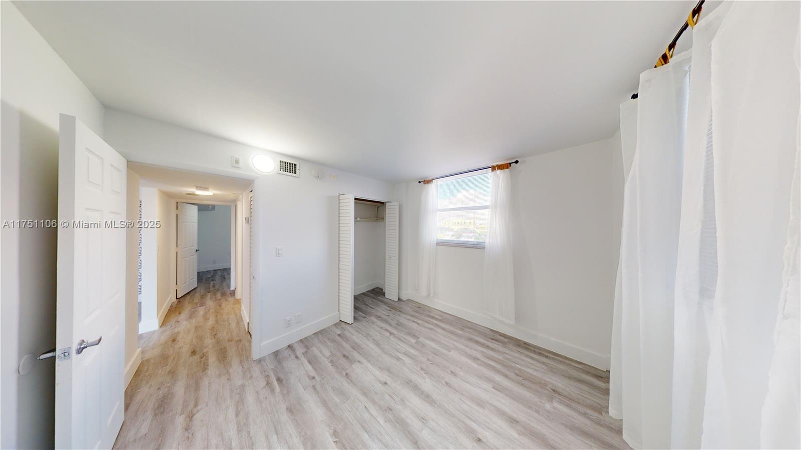 RIOPLAZA CONDOMINIUM NORT - Residential