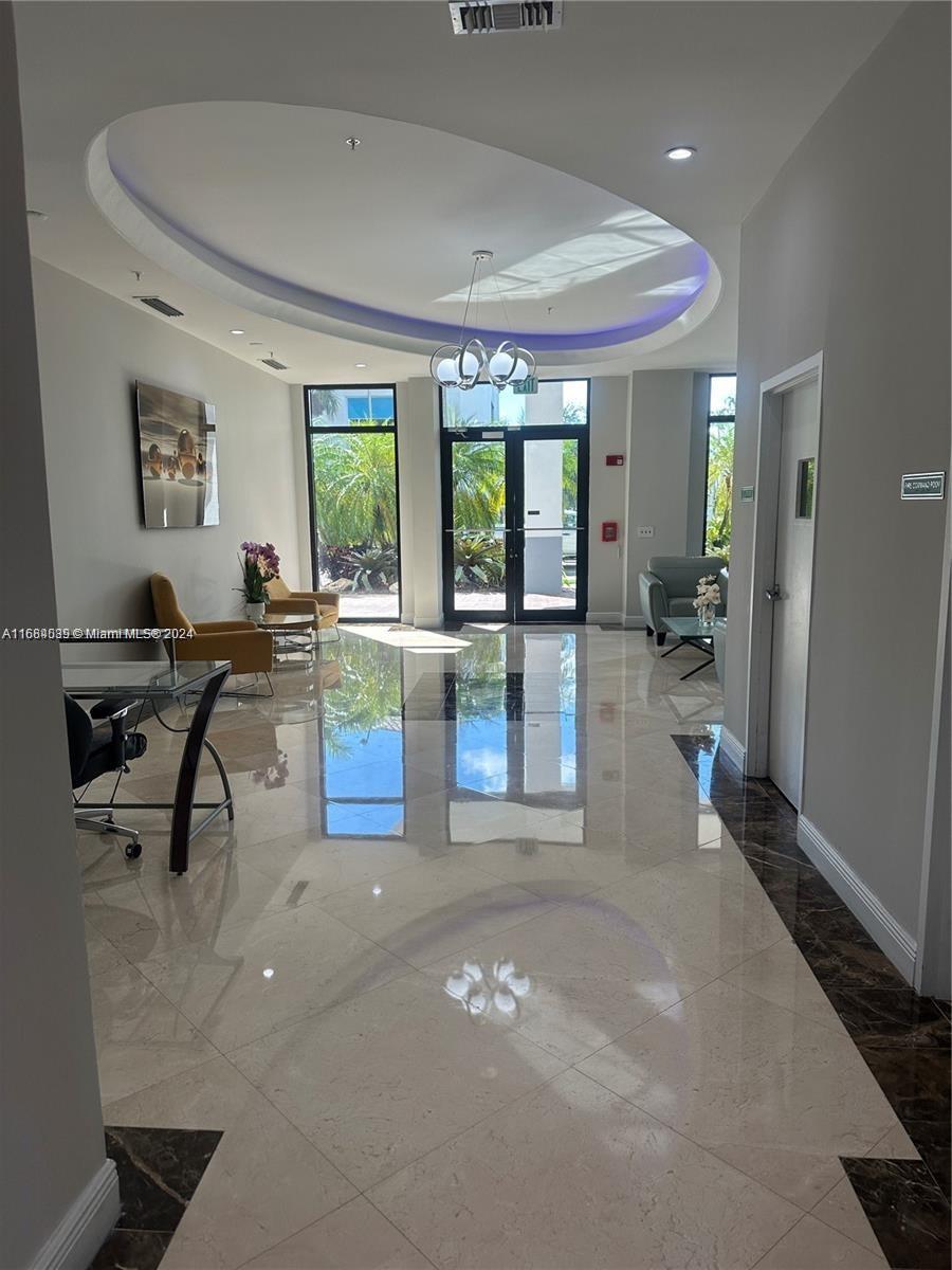 THE LUXOR RESIDENCES COND - Residential