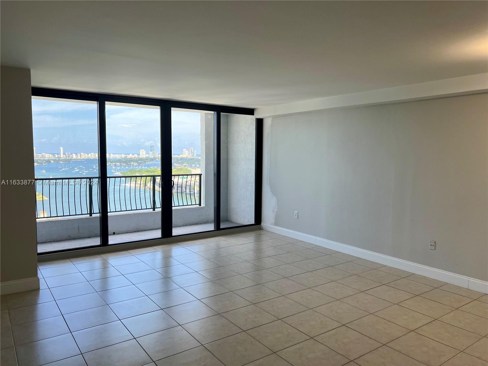 555 NE 15th St 28B